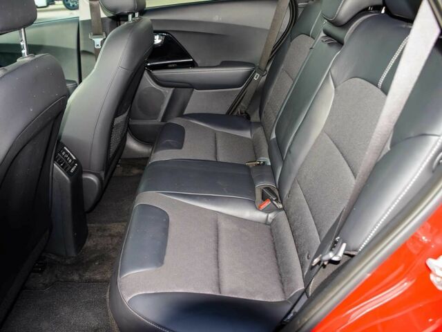 Красный Киа Niro, объемом двигателя 1.6 л и пробегом 38 тыс. км за 13500 $, фото 12 на Automoto.ua