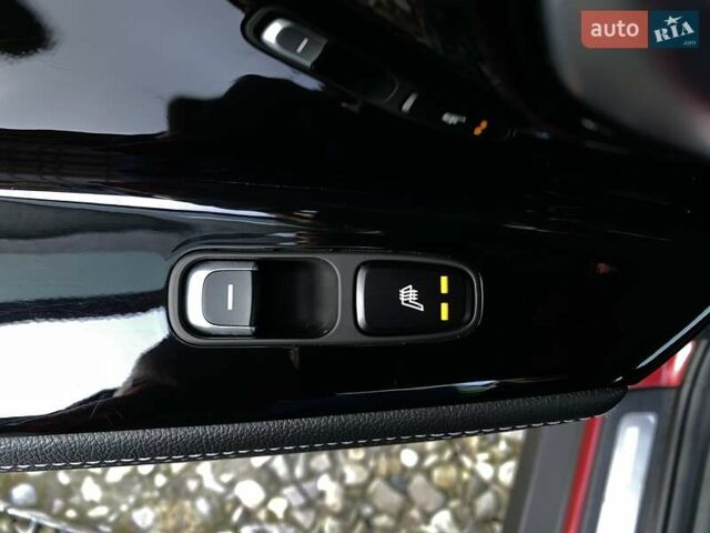 Червоний Кіа Niro, об'ємом двигуна 0 л та пробігом 128 тис. км за 19900 $, фото 9 на Automoto.ua