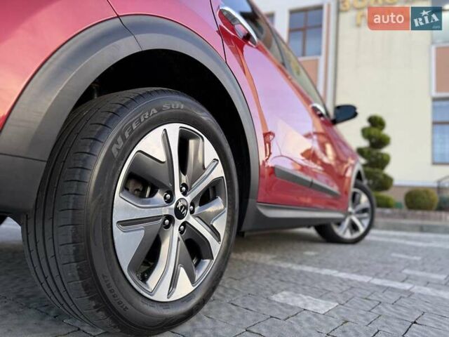 Красный Киа Niro, объемом двигателя 0 л и пробегом 67 тыс. км за 19850 $, фото 50 на Automoto.ua