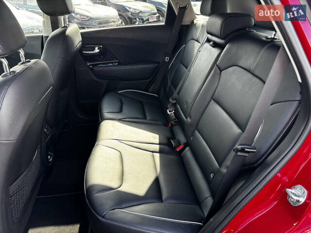 Красный Киа Niro, объемом двигателя 0 л и пробегом 44 тыс. км за 22600 $, фото 28 на Automoto.ua