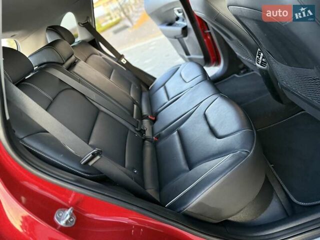 Красный Киа Niro, объемом двигателя 0 л и пробегом 67 тыс. км за 19850 $, фото 92 на Automoto.ua