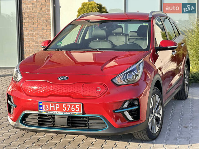 Красный Киа Niro, объемом двигателя 0 л и пробегом 162 тыс. км за 17900 $, фото 3 на Automoto.ua
