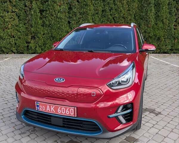 Червоний Кіа Niro, об'ємом двигуна 0 л та пробігом 146 тис. км за 19900 $, фото 6 на Automoto.ua