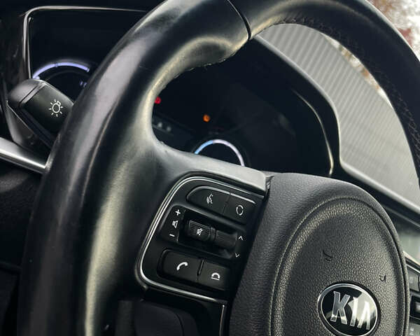 Киа Niro 2020 в Дрогобыче на Automoto.ua Красный Киа Niro, объемом двигателя 0 л и пробегом 159 тыс. км за 19399 $, фото 49 на Automoto.ua