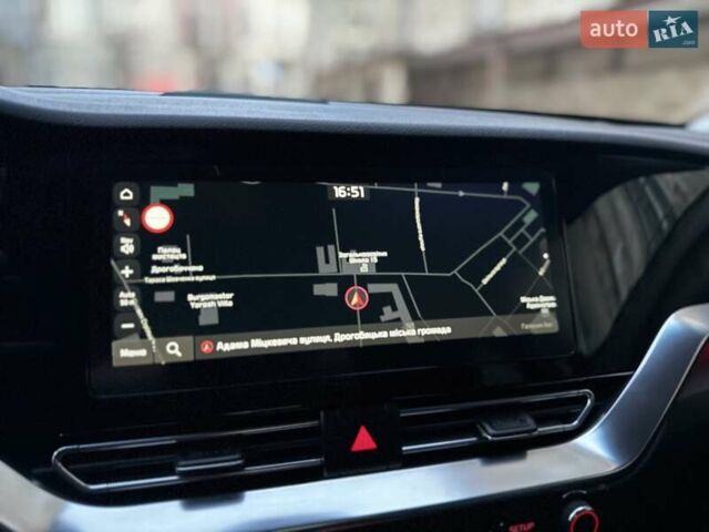 Красный Киа Niro, объемом двигателя 0 л и пробегом 67 тыс. км за 19850 $, фото 58 на Automoto.ua