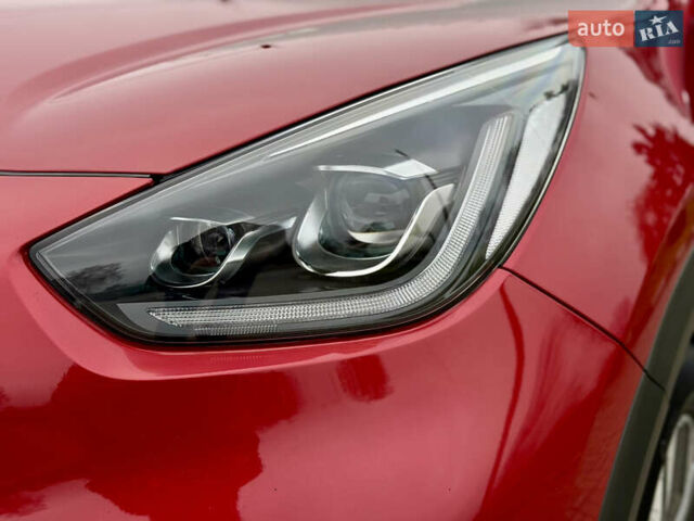 Червоний Кіа Niro, об'ємом двигуна 0 л та пробігом 128 тис. км за 19900 $, фото 16 на Automoto.ua