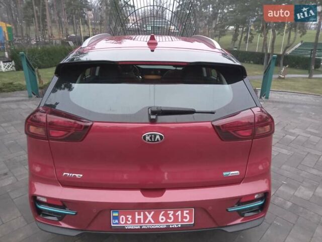 Красный Киа Niro, объемом двигателя 0 л и пробегом 87 тыс. км за 20492 $, фото 6 на Automoto.ua