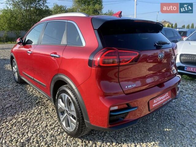 Червоний Кіа Niro, об'ємом двигуна 0 л та пробігом 128 тис. км за 19900 $, фото 12 на Automoto.ua