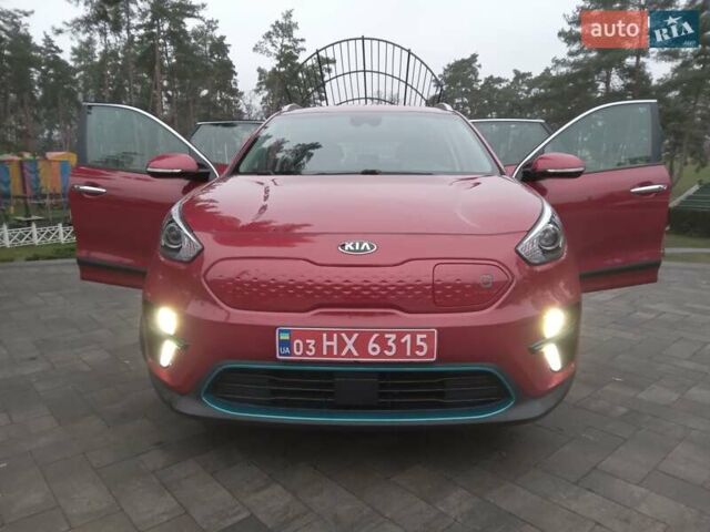 Красный Киа Niro, объемом двигателя 0 л и пробегом 87 тыс. км за 20492 $, фото 17 на Automoto.ua