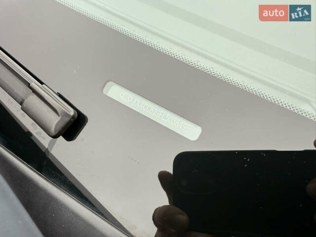 Червоний Кіа Niro, об'ємом двигуна 0 л та пробігом 128 тис. км за 19900 $, фото 62 на Automoto.ua