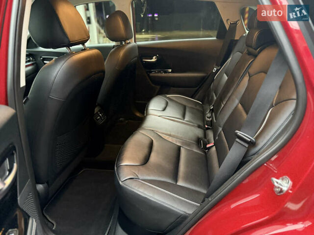 Червоний Кіа Niro, об'ємом двигуна 0 л та пробігом 151 тис. км за 18500 $, фото 49 на Automoto.ua