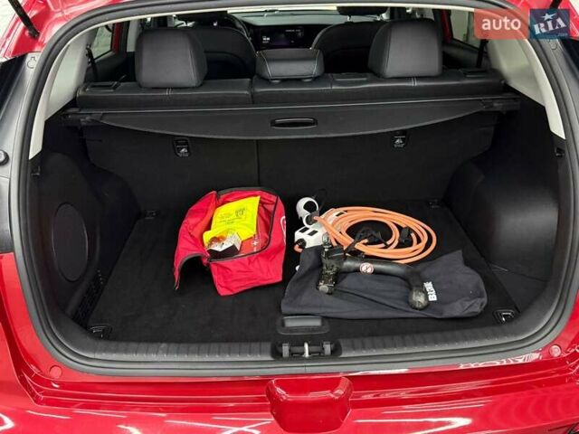 Червоний Кіа Niro, об'ємом двигуна 0 л та пробігом 110 тис. км за 19648 $, фото 30 на Automoto.ua