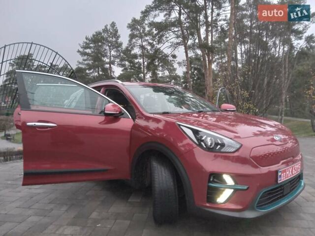 Красный Киа Niro, объемом двигателя 0 л и пробегом 87 тыс. км за 20492 $, фото 21 на Automoto.ua