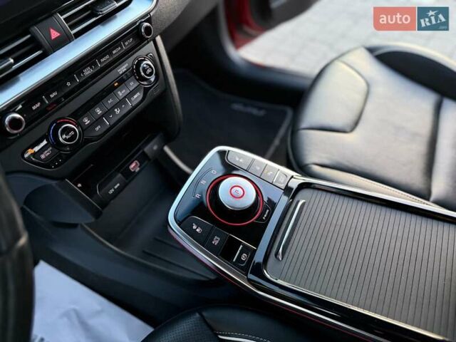 Красный Киа Niro, объемом двигателя 0 л и пробегом 67 тыс. км за 19850 $, фото 61 на Automoto.ua