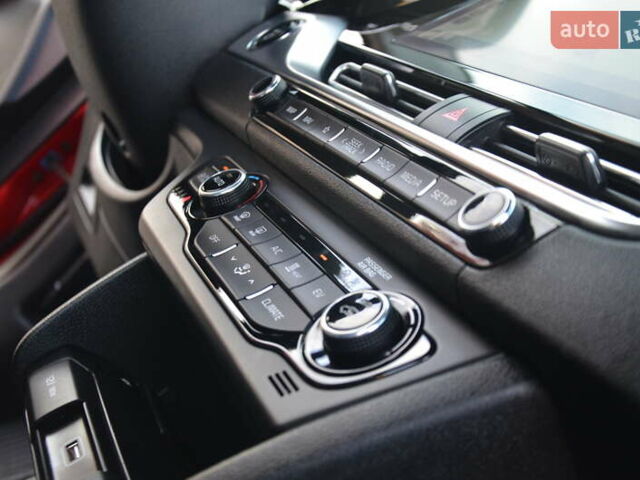 Красный Киа Niro, объемом двигателя 0 л и пробегом 91 тыс. км за 19550 $, фото 67 на Automoto.ua