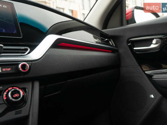 Червоний Кіа Niro, об'ємом двигуна 0 л та пробігом 46 тис. км за 24500 $, фото 22 на Automoto.ua