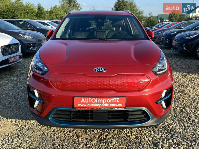 Красный Киа Niro, объемом двигателя 0 л и пробегом 111 тыс. км за 20300 $, фото 24 на Automoto.ua