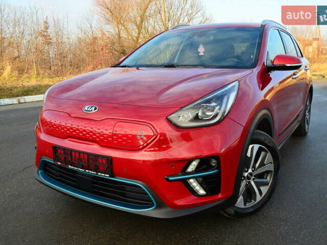 Красный Киа Niro, объемом двигателя 0 л и пробегом 91 тыс. км за 19550 $, фото 7 на Automoto.ua