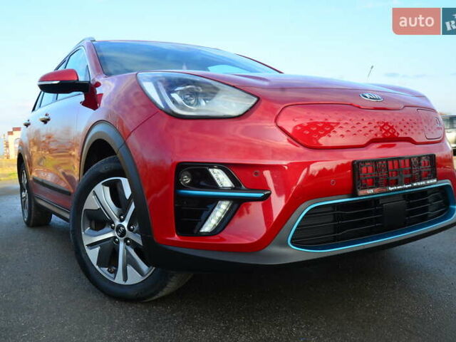 Красный Киа Niro, объемом двигателя 0 л и пробегом 91 тыс. км за 19550 $, фото 18 на Automoto.ua