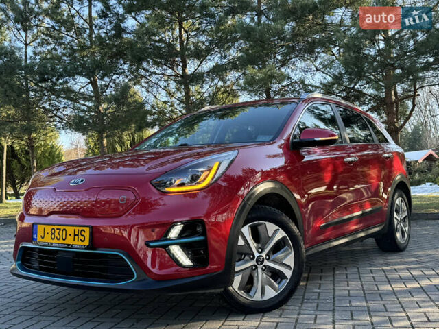 Красный Киа Niro, объемом двигателя 0 л и пробегом 55 тыс. км за 19750 $, фото 3 на Automoto.ua