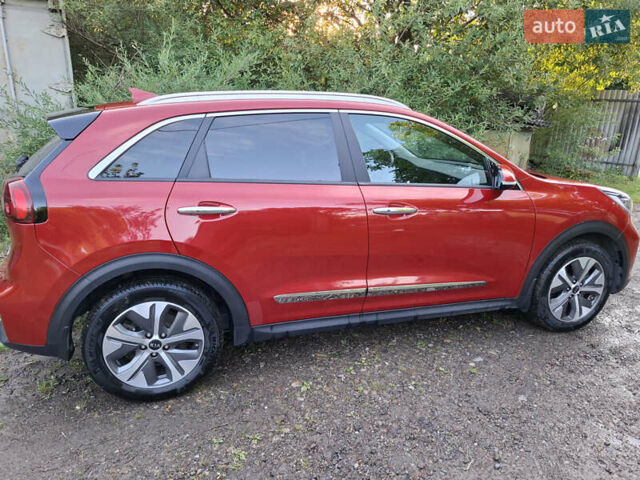 Червоний Кіа Niro, об'ємом двигуна 0 л та пробігом 134 тис. км за 19850 $, фото 7 на Automoto.ua