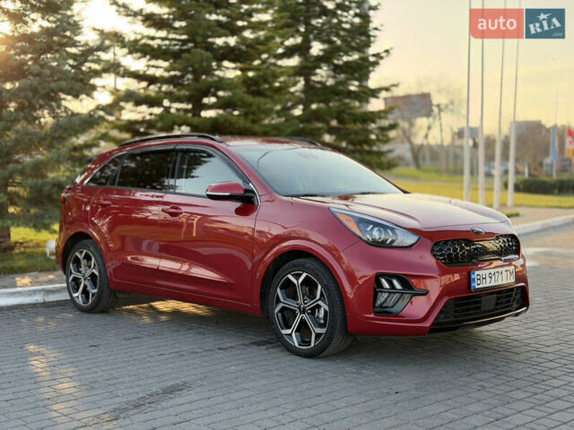 Красный Киа Niro, объемом двигателя 1.6 л и пробегом 52 тыс. км за 23800 $, фото 6 на Automoto.ua
