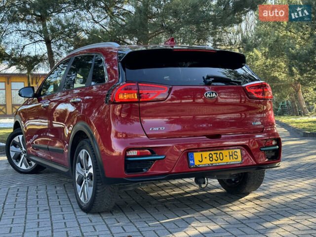 Красный Киа Niro, объемом двигателя 0 л и пробегом 55 тыс. км за 19750 $, фото 44 на Automoto.ua