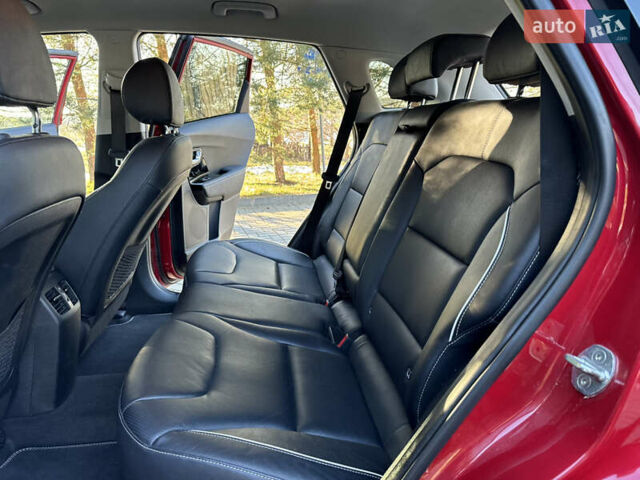 Красный Киа Niro, объемом двигателя 0 л и пробегом 55 тыс. км за 19750 $, фото 105 на Automoto.ua