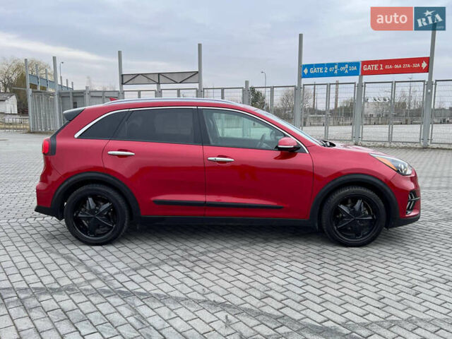 Красный Киа Niro, объемом двигателя 1.6 л и пробегом 108 тыс. км за 19500 $, фото 6 на Automoto.ua