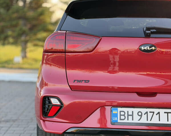 Красный Киа Niro, объемом двигателя 1.6 л и пробегом 52 тыс. км за 23800 $, фото 19 на Automoto.ua