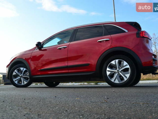 Красный Киа Niro, объемом двигателя 0 л и пробегом 91 тыс. км за 19550 $, фото 28 на Automoto.ua