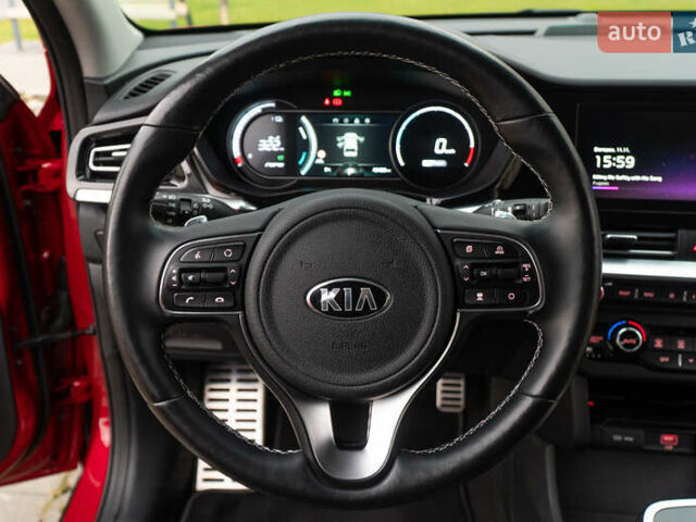 Червоний Кіа Niro, об'ємом двигуна 0 л та пробігом 46 тис. км за 24500 $, фото 27 на Automoto.ua