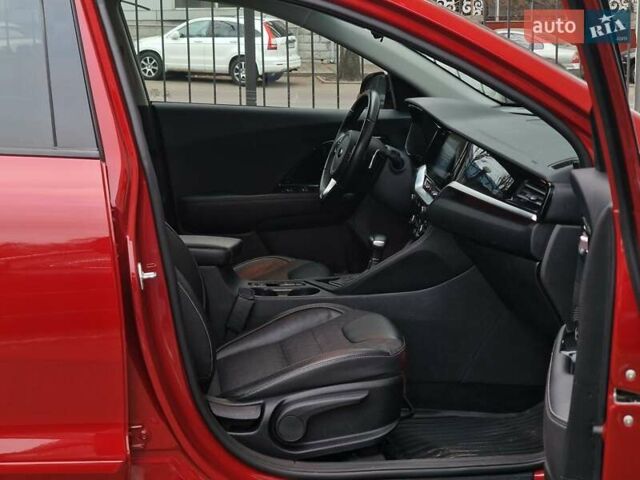 Червоний Кіа Niro, об'ємом двигуна 1.58 л та пробігом 34 тис. км за 28990 $, фото 40 на Automoto.ua