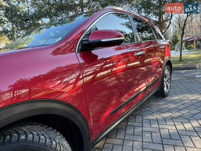 Красный Киа Niro, объемом двигателя 0 л и пробегом 55 тыс. км за 19750 $, фото 15 на Automoto.ua