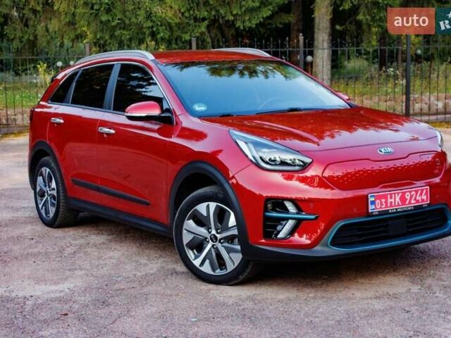 Червоний Кіа Niro, об'ємом двигуна 0 л та пробігом 120 тис. км за 18950 $, фото 2 на Automoto.ua