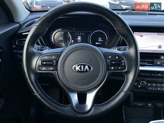 Красный Киа Niro, объемом двигателя 0 л и пробегом 111 тыс. км за 20300 $, фото 36 на Automoto.ua