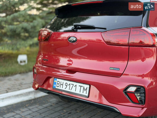 Красный Киа Niro, объемом двигателя 1.6 л и пробегом 52 тыс. км за 23800 $, фото 26 на Automoto.ua