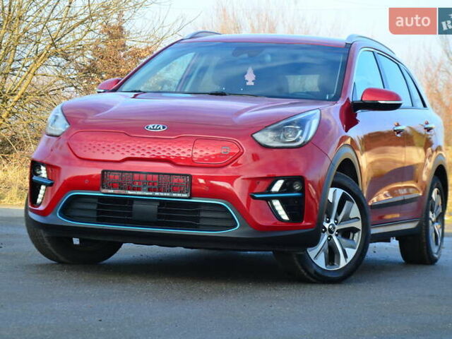 Красный Киа Niro, объемом двигателя 0 л и пробегом 91 тыс. км за 19550 $, фото 12 на Automoto.ua