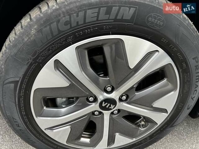Червоний Кіа Niro, об'ємом двигуна 0 л та пробігом 52 тис. км за 21700 $, фото 54 на Automoto.ua