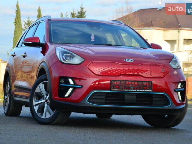 Красный Киа Niro, объемом двигателя 0 л и пробегом 91 тыс. км за 19550 $, фото 23 на Automoto.ua