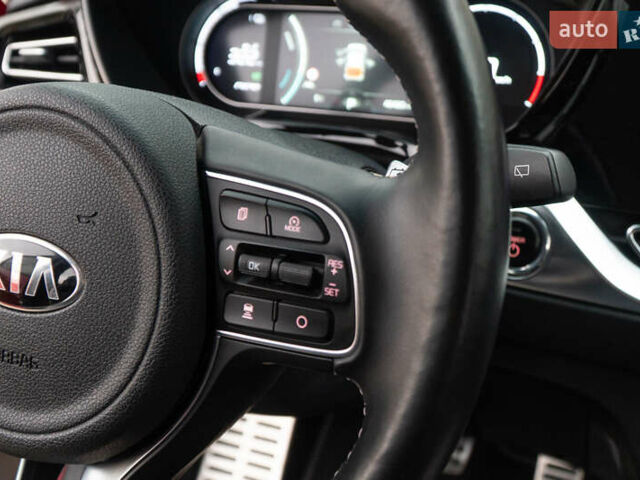 Червоний Кіа Niro, об'ємом двигуна 0 л та пробігом 46 тис. км за 24500 $, фото 28 на Automoto.ua