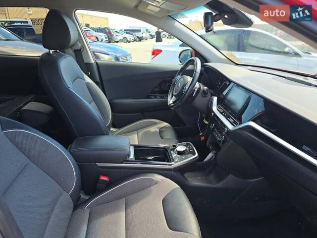 Червоний Кіа Niro, об'ємом двигуна 0 л та пробігом 51 тис. км за 6000 $, фото 6 на Automoto.ua