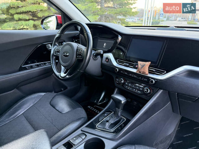 Красный Киа Niro, объемом двигателя 1.6 л и пробегом 52 тыс. км за 23800 $, фото 15 на Automoto.ua