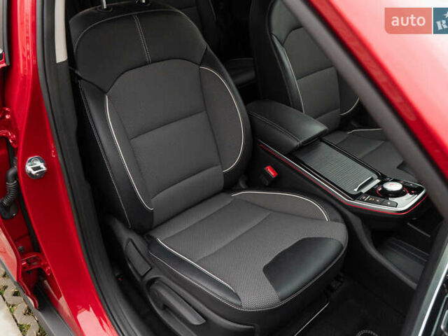 Червоний Кіа Niro, об'ємом двигуна 0 л та пробігом 46 тис. км за 24500 $, фото 25 на Automoto.ua