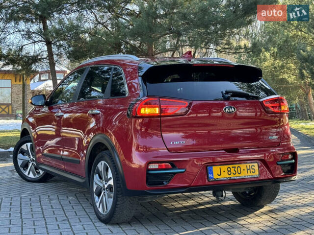 Красный Киа Niro, объемом двигателя 0 л и пробегом 55 тыс. км за 19750 $, фото 50 на Automoto.ua