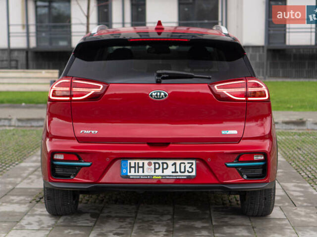 Червоний Кіа Niro, об'ємом двигуна 0 л та пробігом 46 тис. км за 24500 $, фото 9 на Automoto.ua