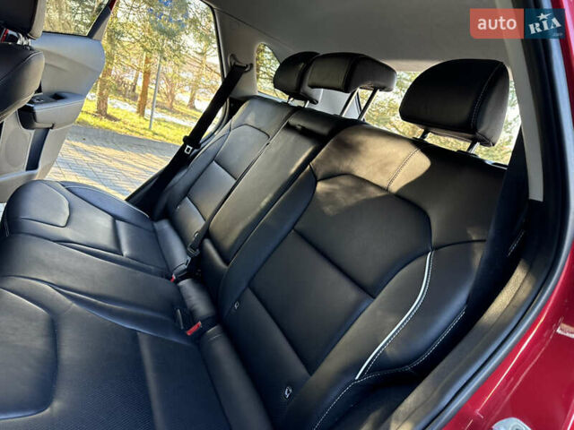 Красный Киа Niro, объемом двигателя 0 л и пробегом 55 тыс. км за 19750 $, фото 106 на Automoto.ua