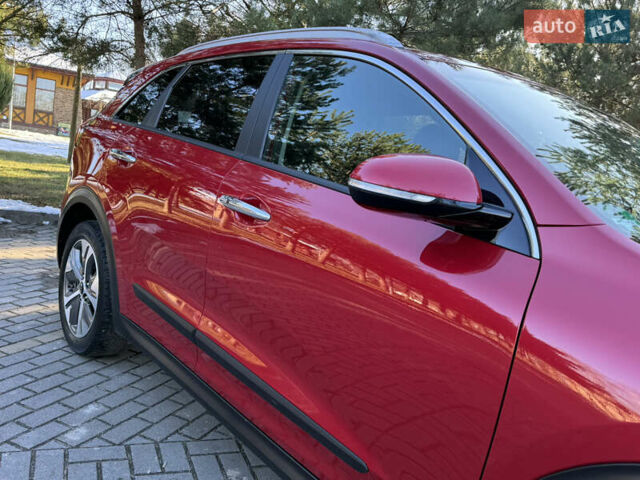 Красный Киа Niro, объемом двигателя 0 л и пробегом 55 тыс. км за 19750 $, фото 37 на Automoto.ua