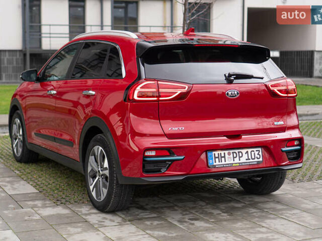 Червоний Кіа Niro, об'ємом двигуна 0 л та пробігом 46 тис. км за 24500 $, фото 8 на Automoto.ua