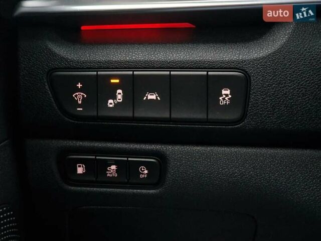 Червоний Кіа Niro, об'ємом двигуна 1.58 л та пробігом 34 тис. км за 28990 $, фото 49 на Automoto.ua